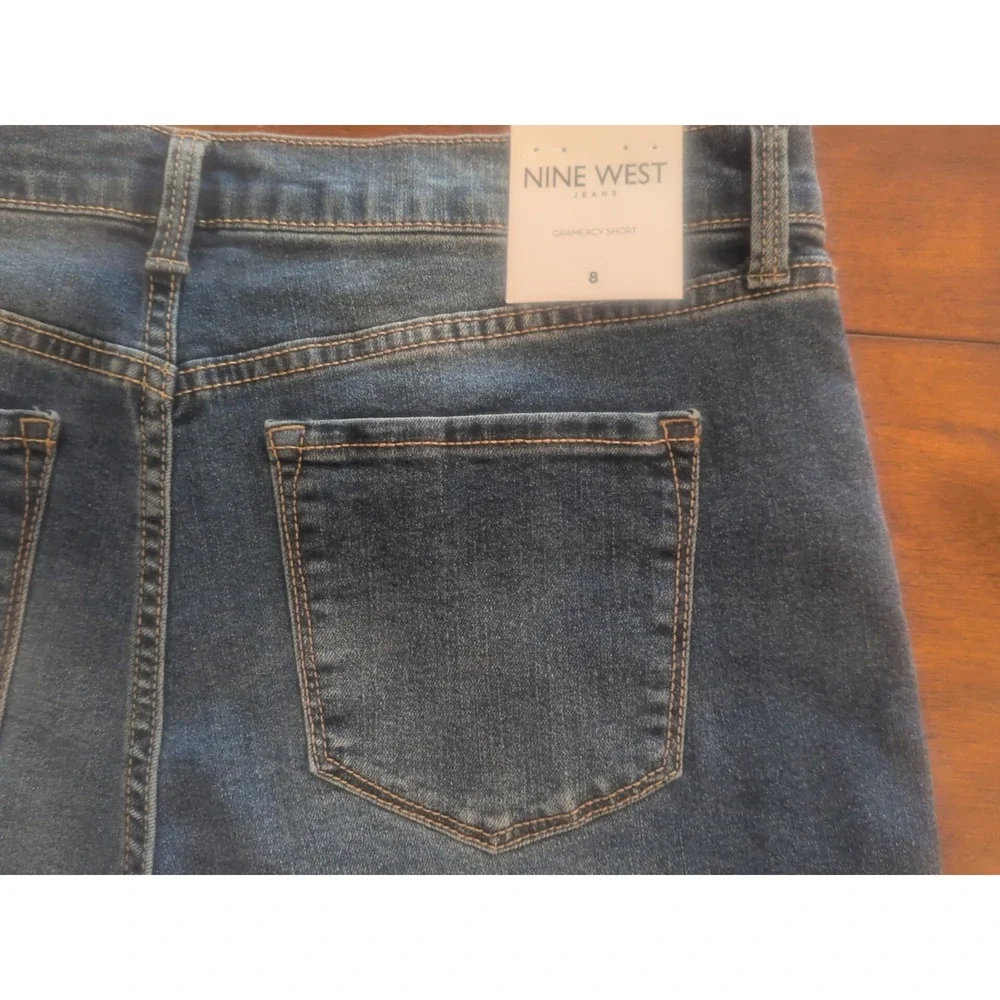 Womens Gramercy Stone Wash Denim Stretch Jean Shorts Nine West Size 8 /29 NEW